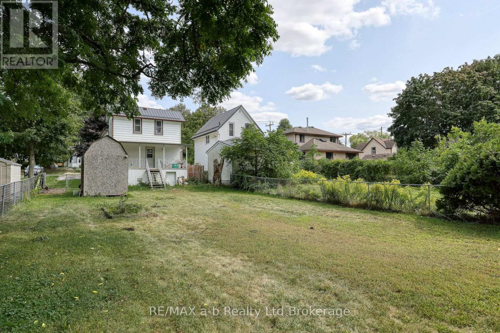 17 Bexley Street, Woodstock, Ontario  N4S 5X6 - Photo 12 - X12419477