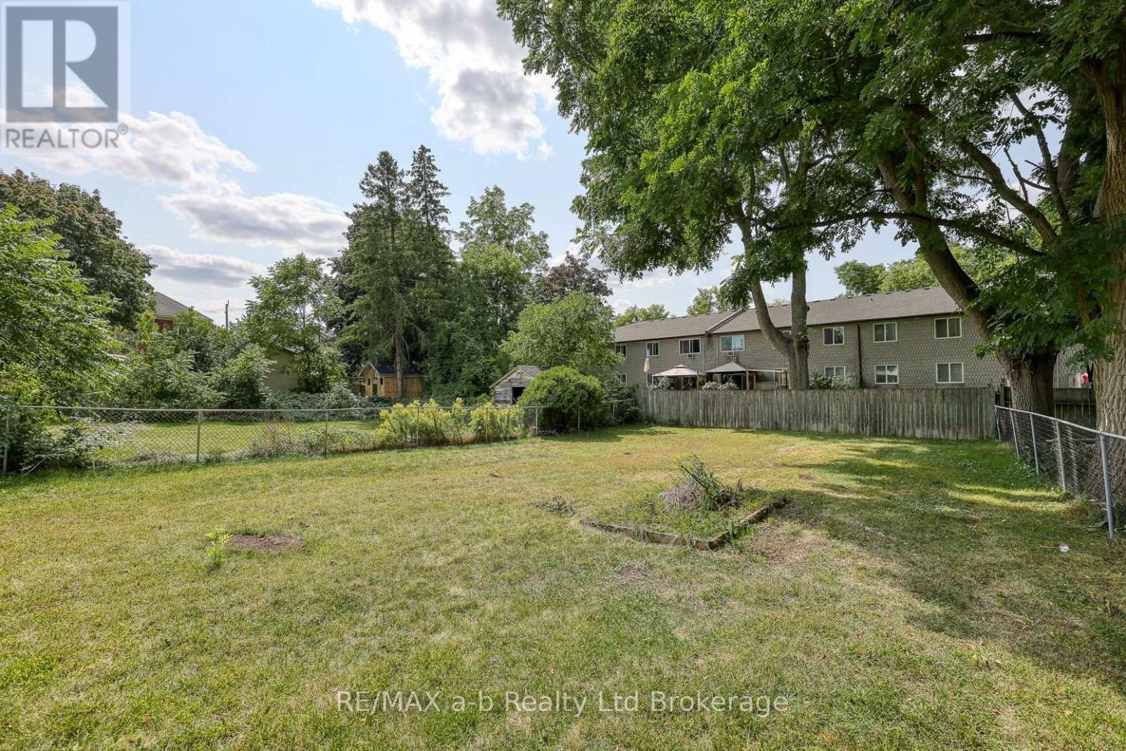 17 Bexley Street, Woodstock, Ontario  N4S 5X6 - Photo 13 - X12419477