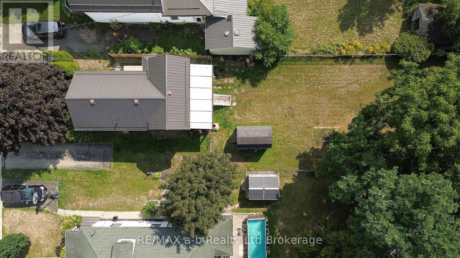 17 Bexley Street, Woodstock, Ontario  N4S 5X6 - Photo 3 - X12419477