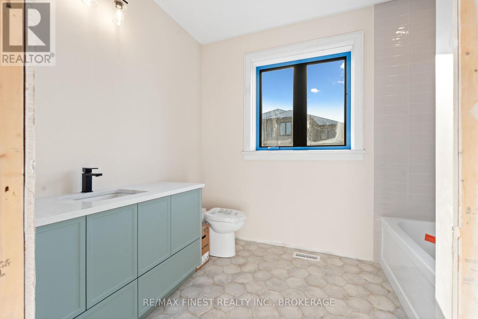 371 Maple Ridge Drive, Kingston, Ontario  K7M 5P1 - Photo 17 - X12419515