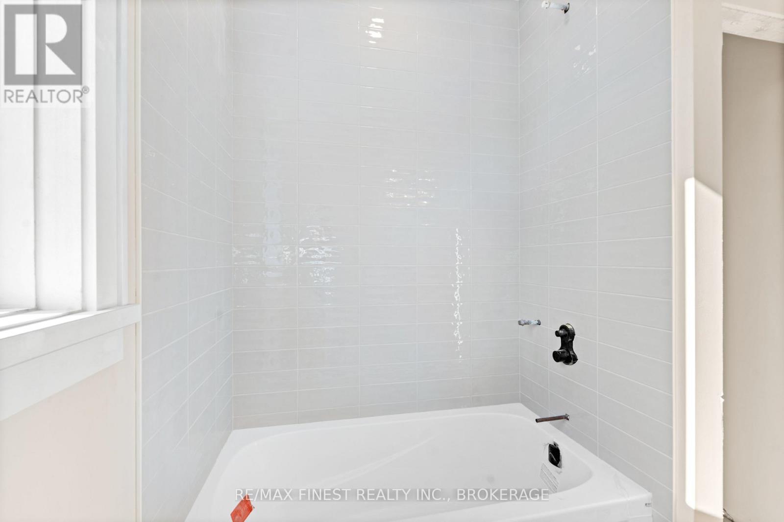 371 Maple Ridge Drive, Kingston, Ontario  K7M 5P1 - Photo 18 - X12419515