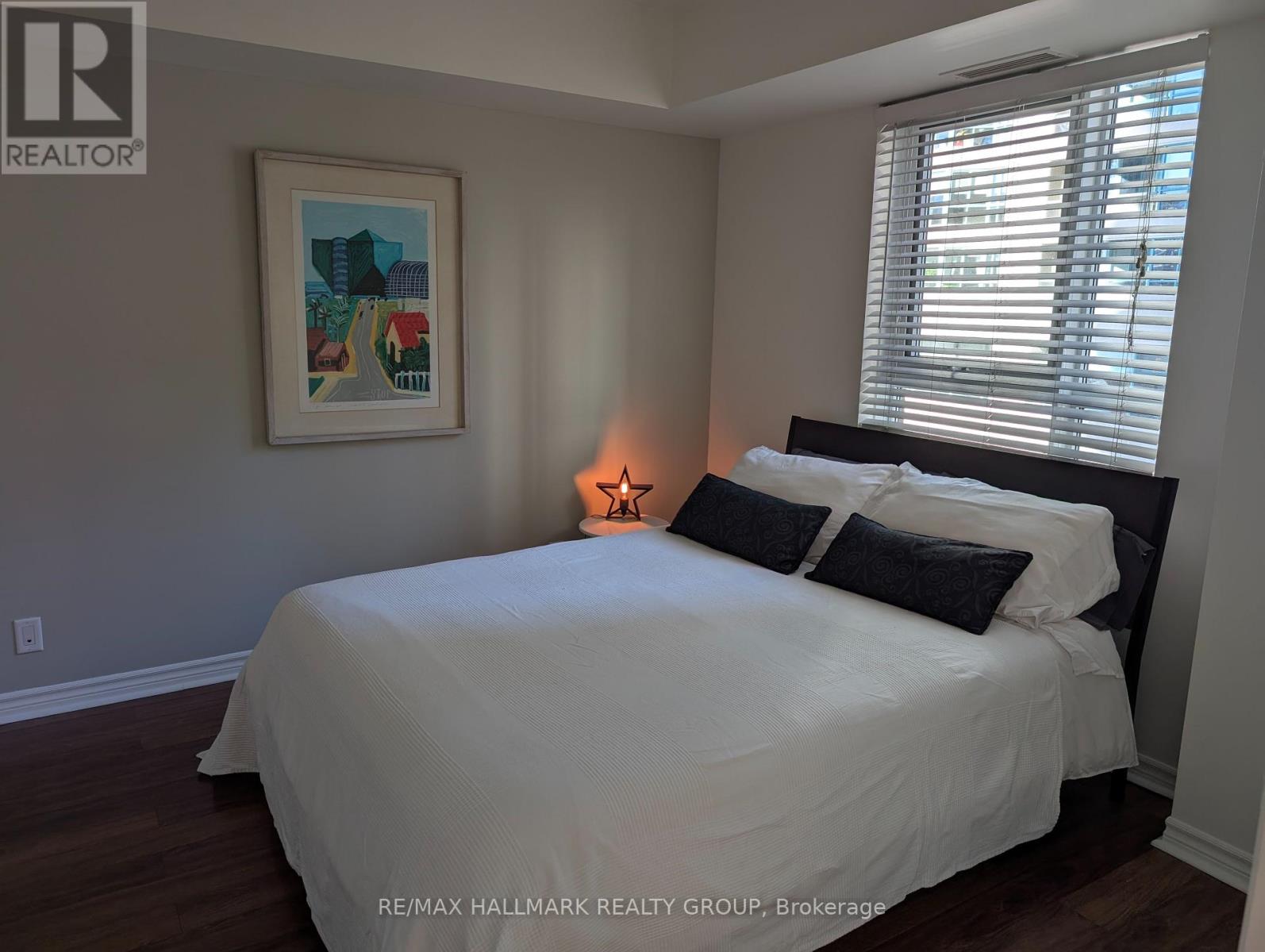 405 - 445 Laurier Avenue W, Ottawa, Ontario  K1R 0A2 - Photo 16 - X12369987