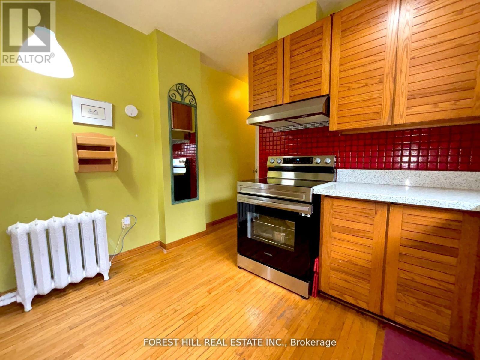 1046 Dovercourt Road, Toronto, Ontario  M6H 2X8 - Photo 10 - W12419378