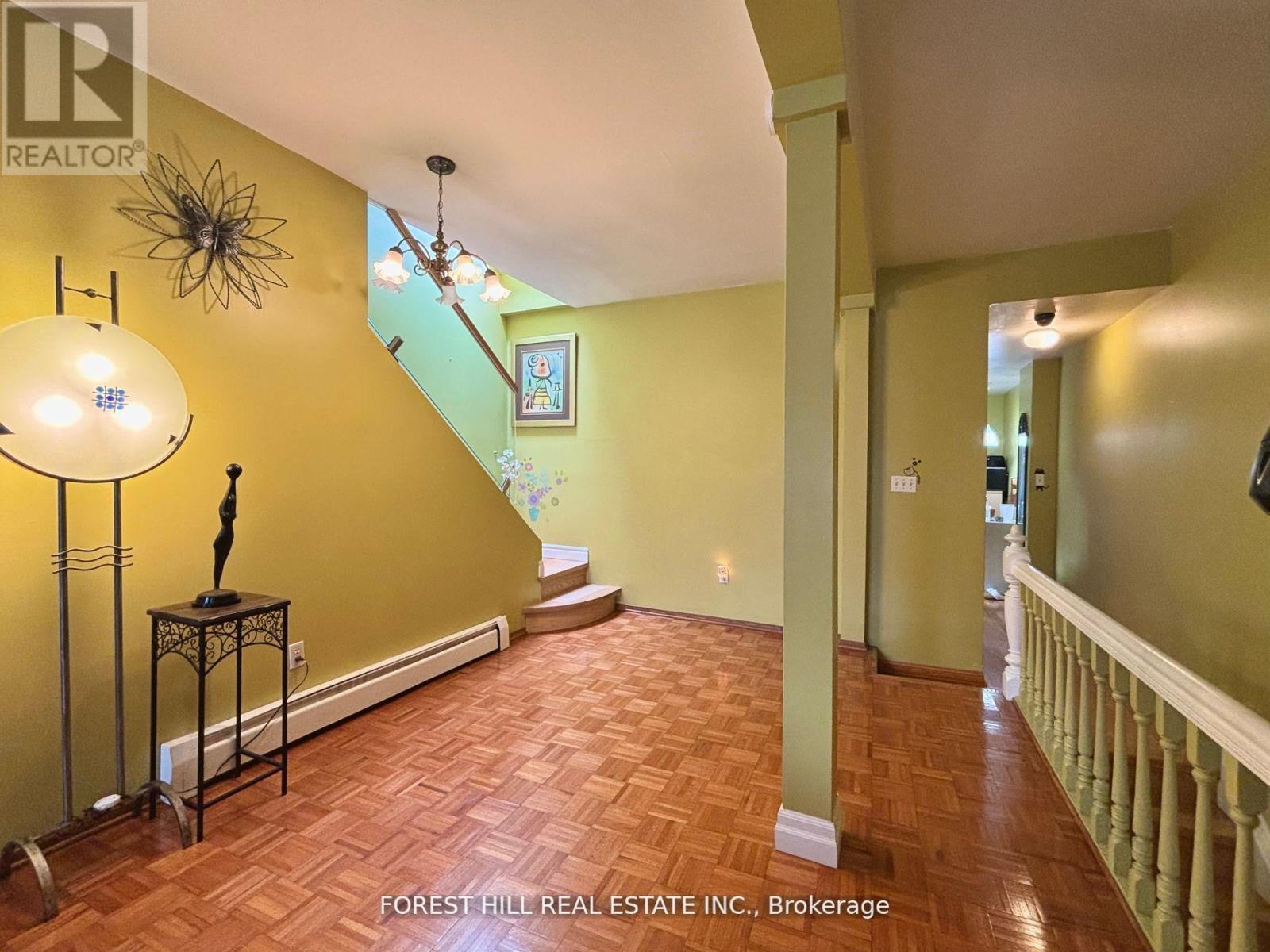 1046 Dovercourt Road, Toronto, Ontario  M6H 2X8 - Photo 13 - W12419378
