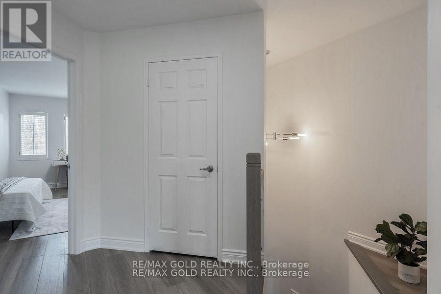 7 Harding Street, Halton Hills (Georgetown), Ontario  L7G 6B1 - Photo 20 - W12419401
