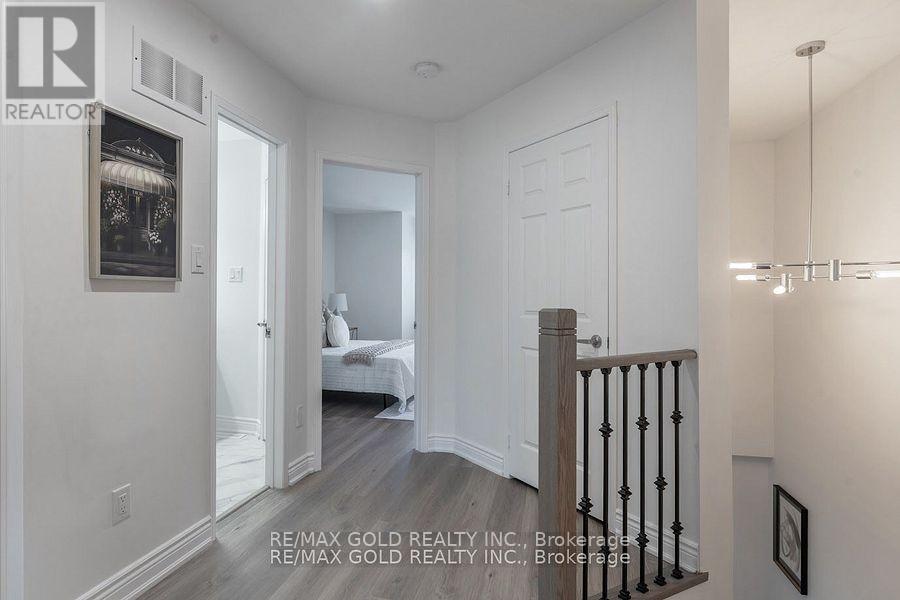 7 Harding Street, Halton Hills (Georgetown), Ontario  L7G 6B1 - Photo 22 - W12419401