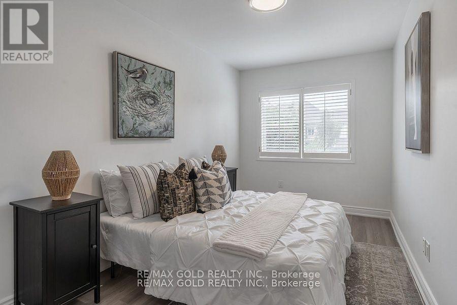 7 Harding Street, Halton Hills (Georgetown), Ontario  L7G 6B1 - Photo 23 - W12419401