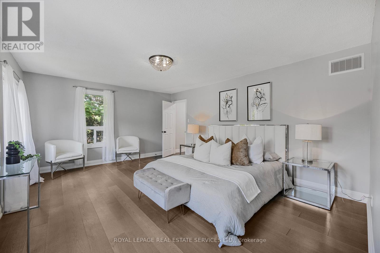 3551 Wass Crescent, Oakville, Ontario  L6L 6G2 - Photo 18 - W12419421