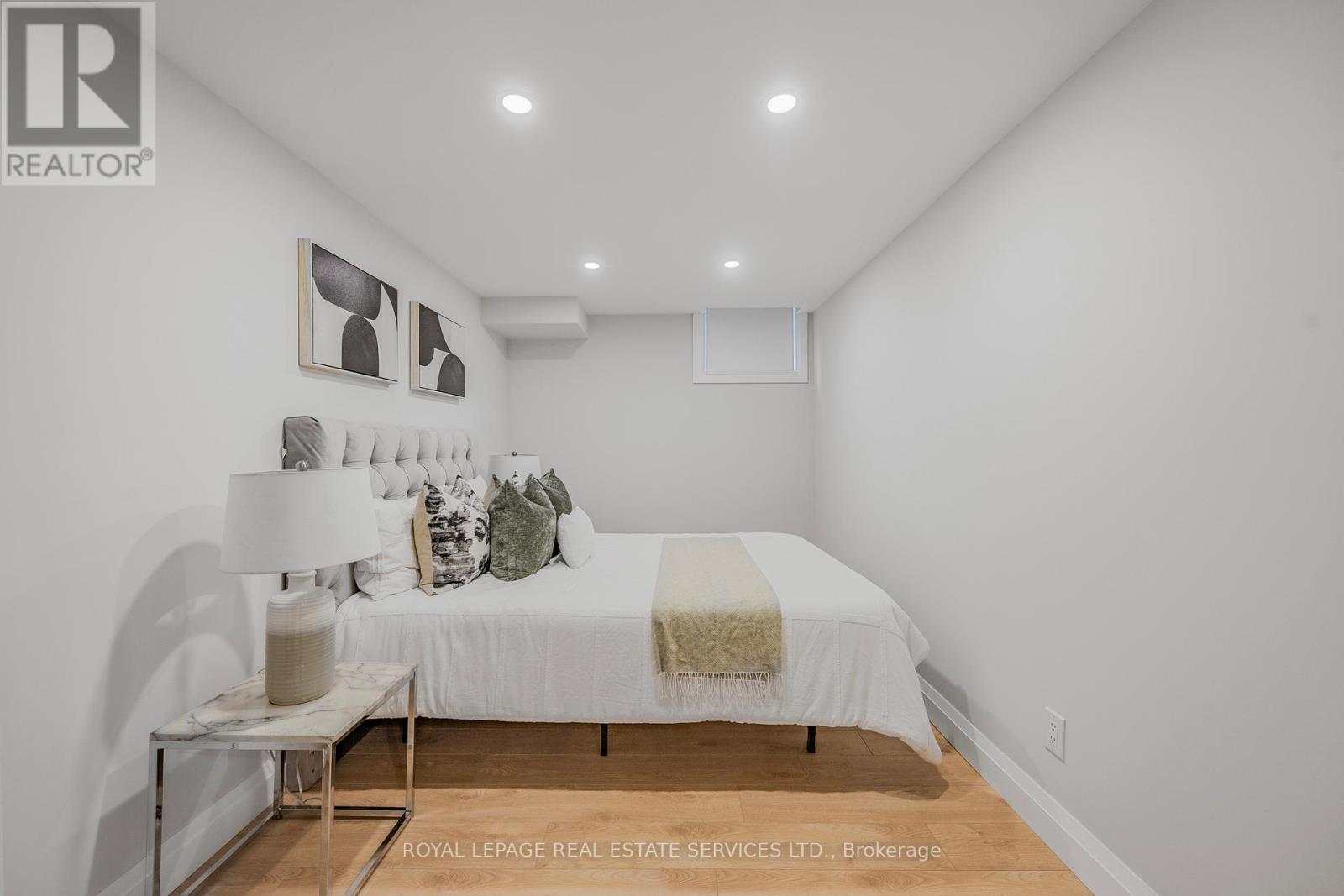 3551 Wass Crescent, Oakville, Ontario  L6L 6G2 - Photo 36 - W12419421