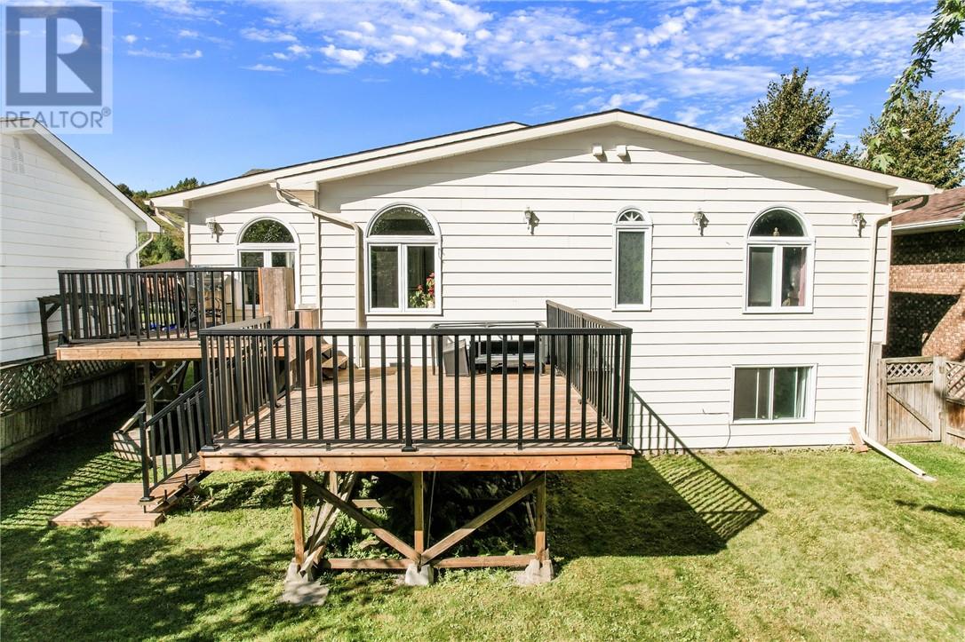 111 Cumberland Court, Sudbury, Ontario  P3A 5G9 - Photo 5 - 2124832