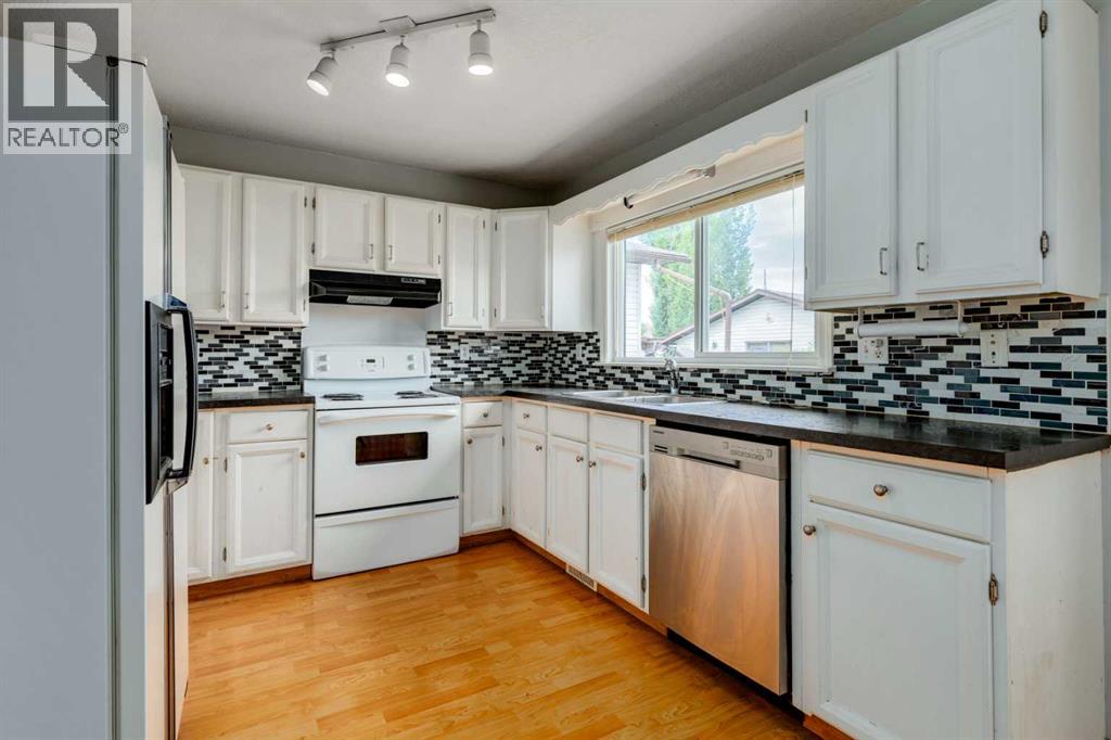 228 Marquis Place Se, Airdrie, Alberta  T4A 1Y4 - Photo 6 - A2242142