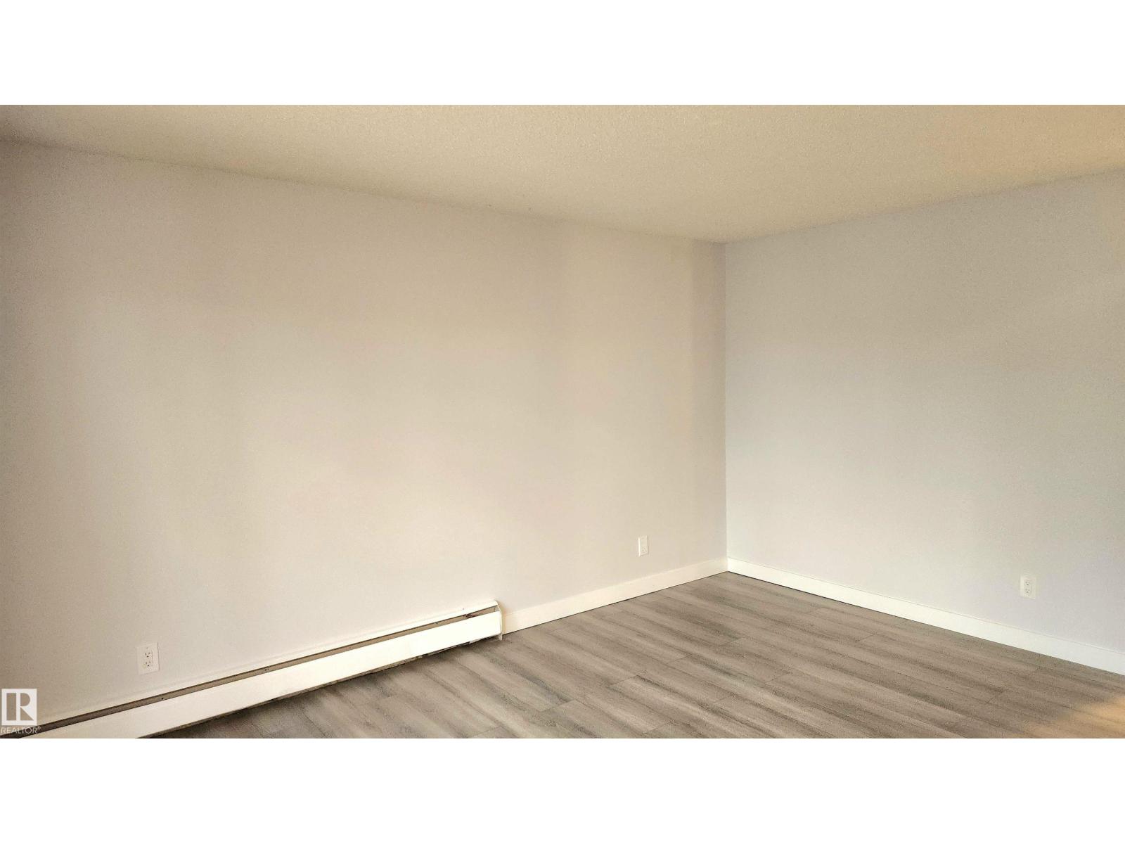 #304 10740 105 St Nw, Edmonton, Alberta  T5H 2X2 - Photo 3 - E4458943