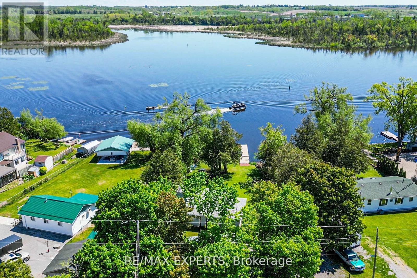 24 Riverside Drive, Kawartha Lakes, Ontario  K9V 0H6 - Photo 1 - X12419414