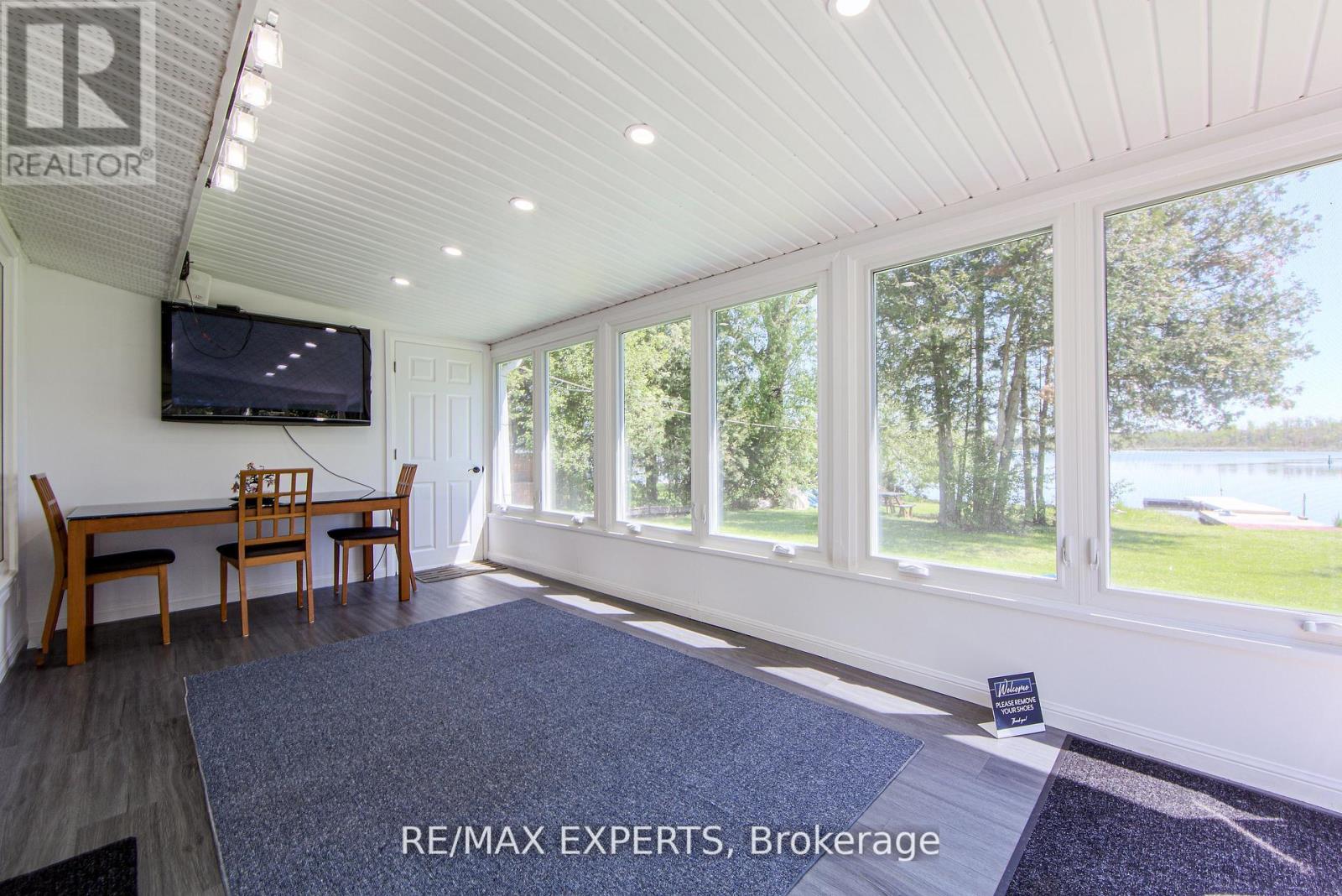 24 Riverside Drive, Kawartha Lakes, Ontario  K9V 0H6 - Photo 16 - X12419414