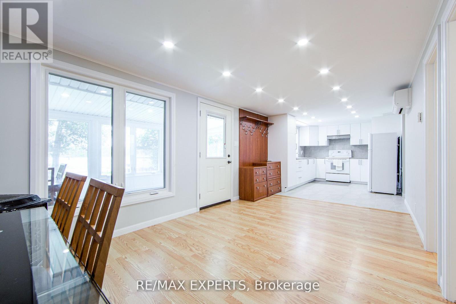 24 Riverside Drive, Kawartha Lakes, Ontario  K9V 0H6 - Photo 21 - X12419414