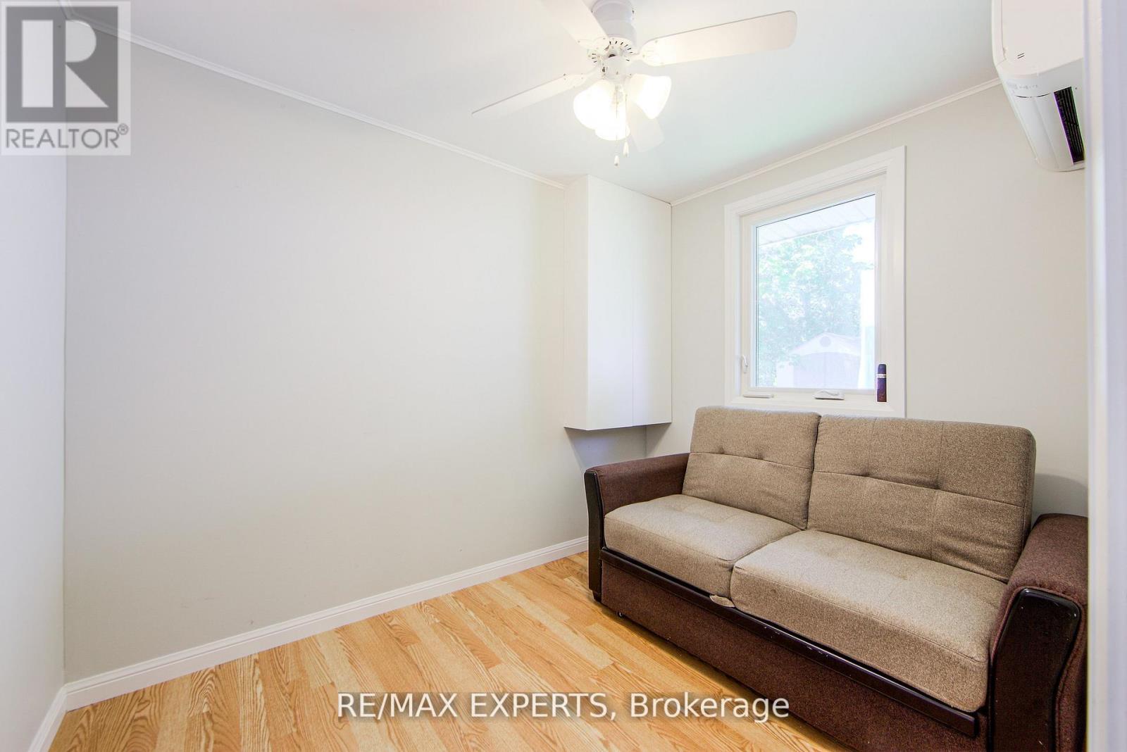 24 Riverside Drive, Kawartha Lakes, Ontario  K9V 0H6 - Photo 36 - X12419414