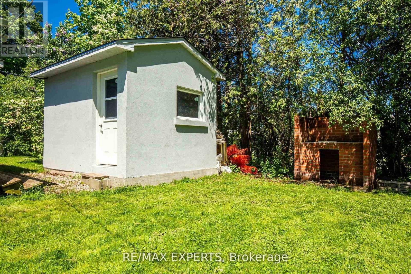 24 Riverside Drive, Kawartha Lakes, Ontario  K9V 0H6 - Photo 8 - X12419414