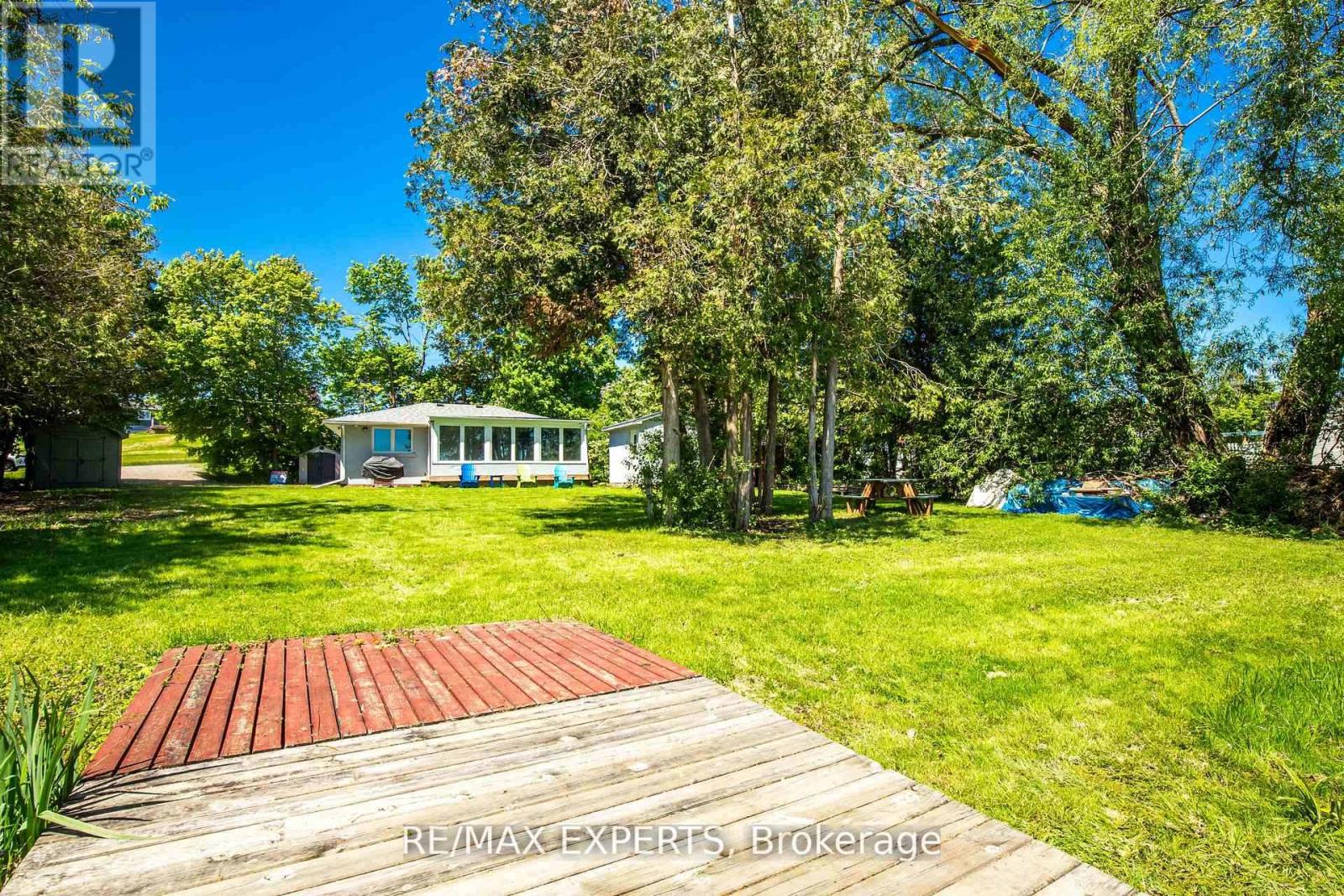 24 Riverside Drive, Kawartha Lakes, Ontario  K9V 0H6 - Photo 9 - X12419414
