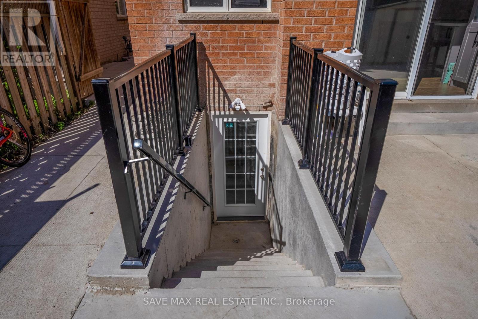 17 Charger Lane, Brampton, Ontario  L7A 3B2 - Photo 48 - W12419252