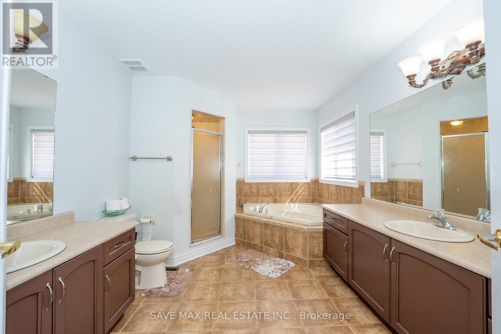 17 Charger Lane, Brampton, Ontario  L7A 3B2 - Photo 21 - W12419252