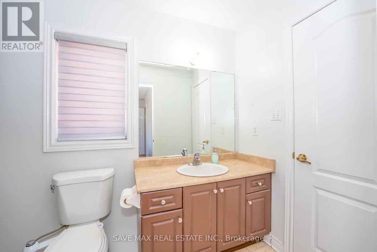 17 Charger Lane, Brampton, Ontario  L7A 3B2 - Photo 32 - W12419252