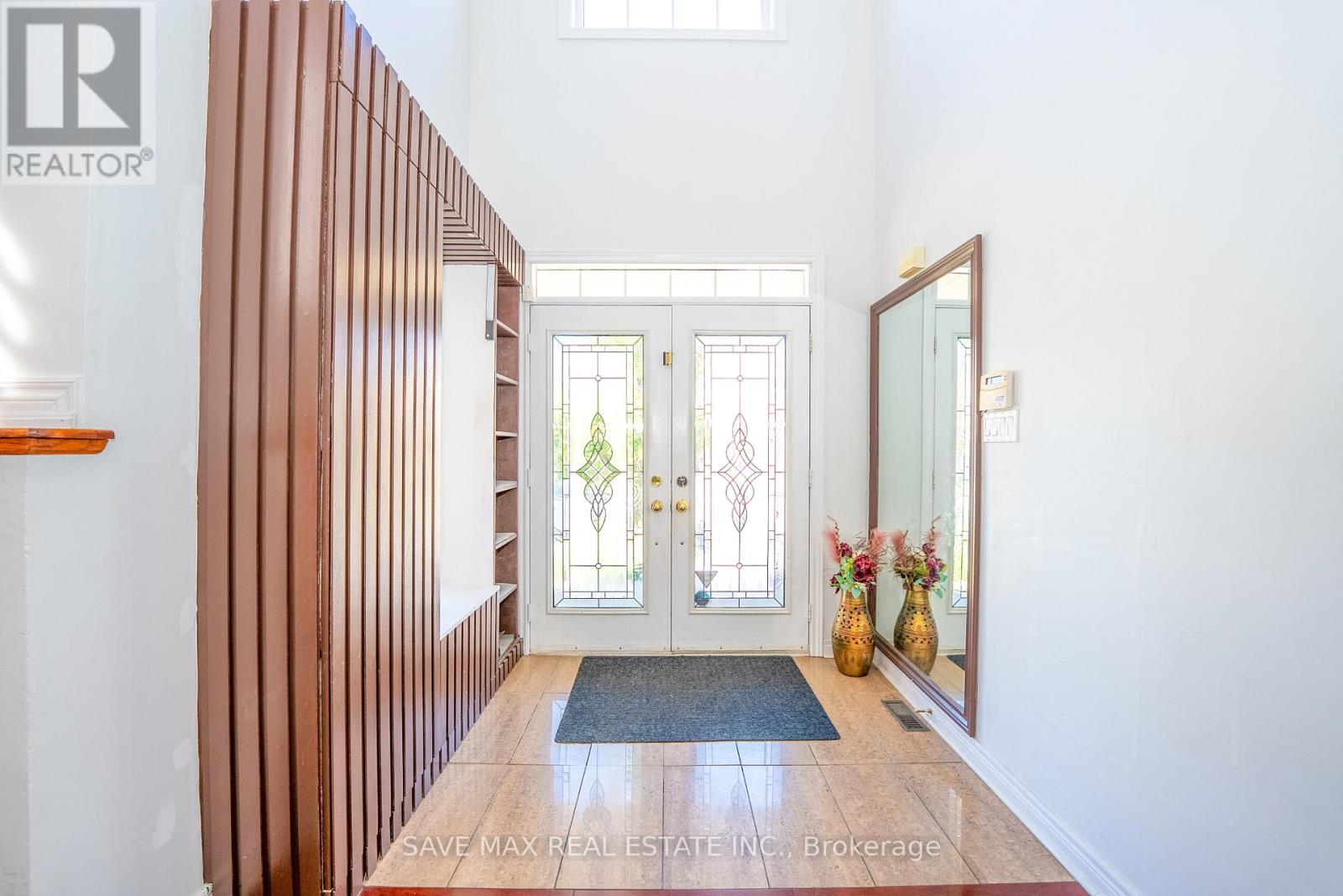17 Charger Lane, Brampton, Ontario  L7A 3B2 - Photo 4 - W12419252