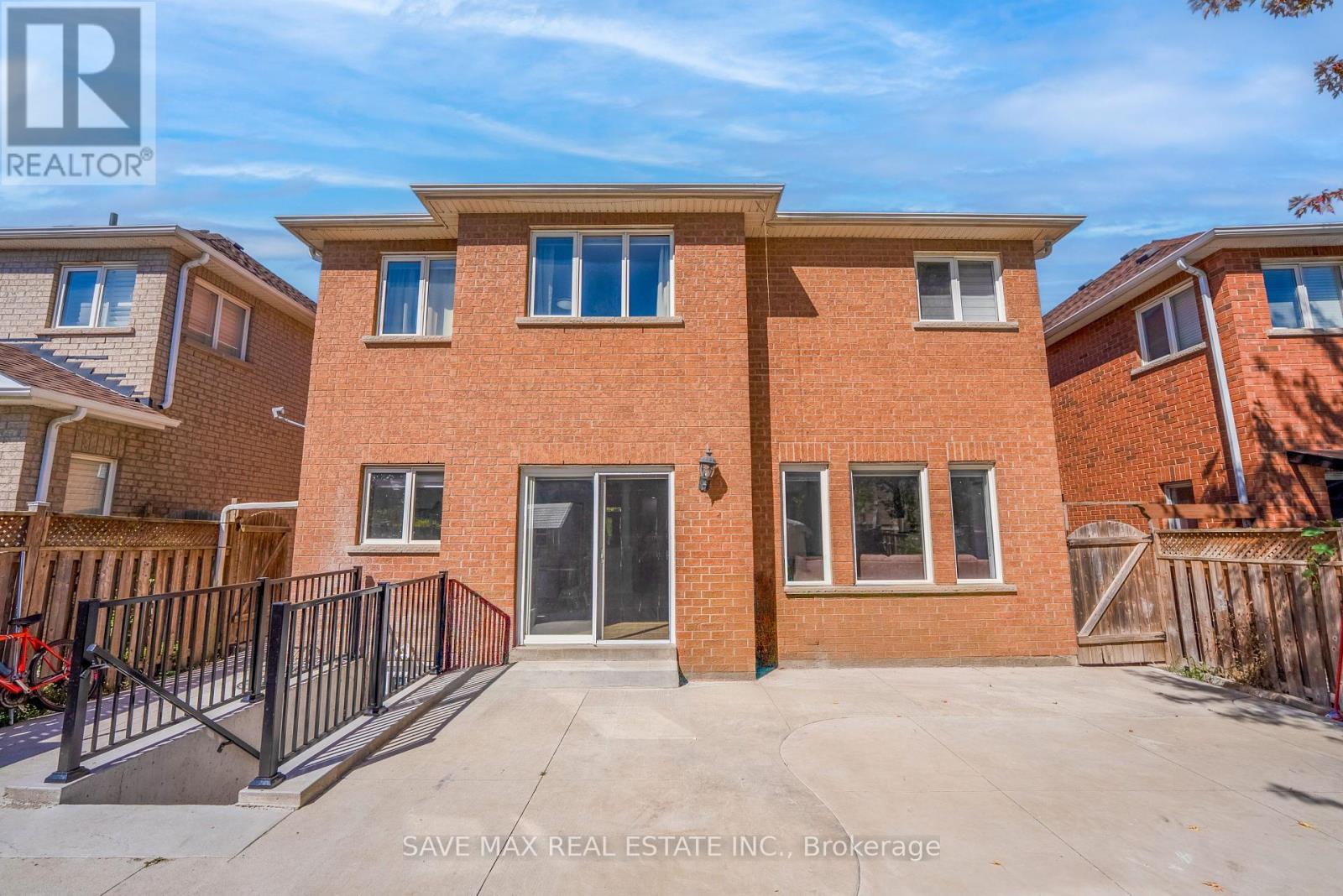 17 Charger Lane, Brampton, Ontario  L7A 3B2 - Photo 49 - W12419252
