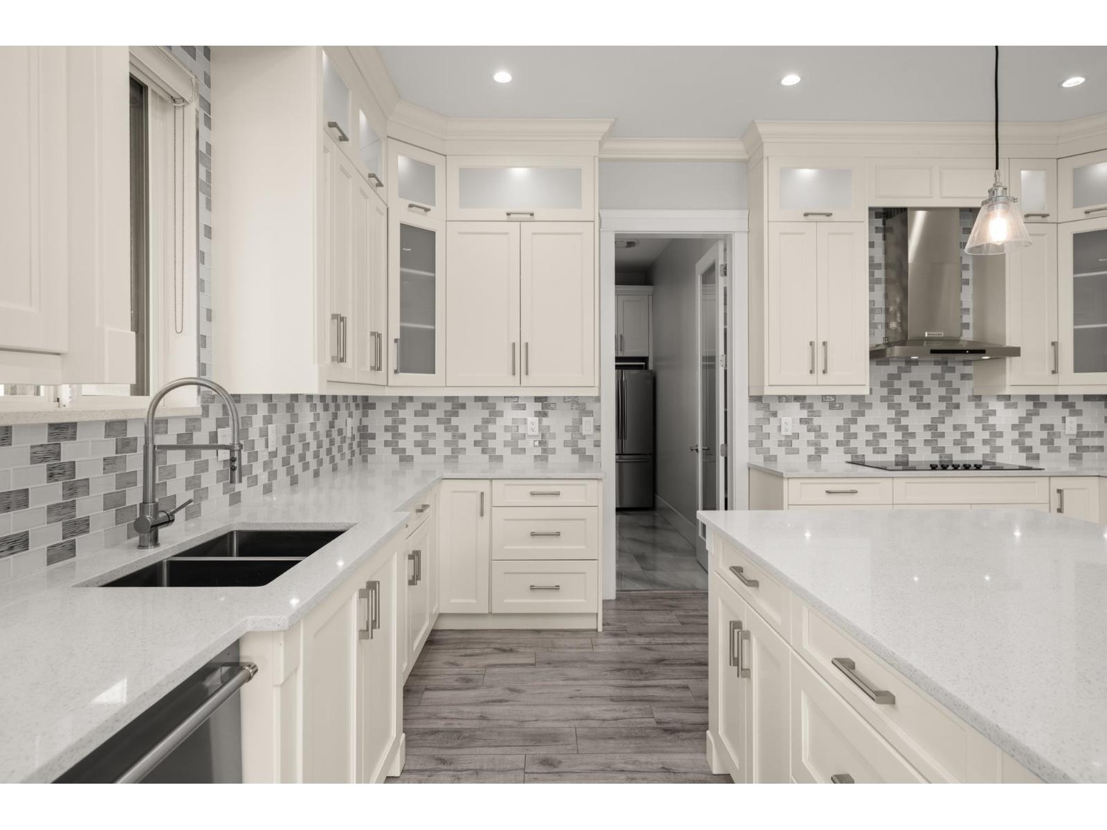 8379 Mctaggart Street, Mission, British Columbia  V2V 0G3 - Photo 12 - R3050671