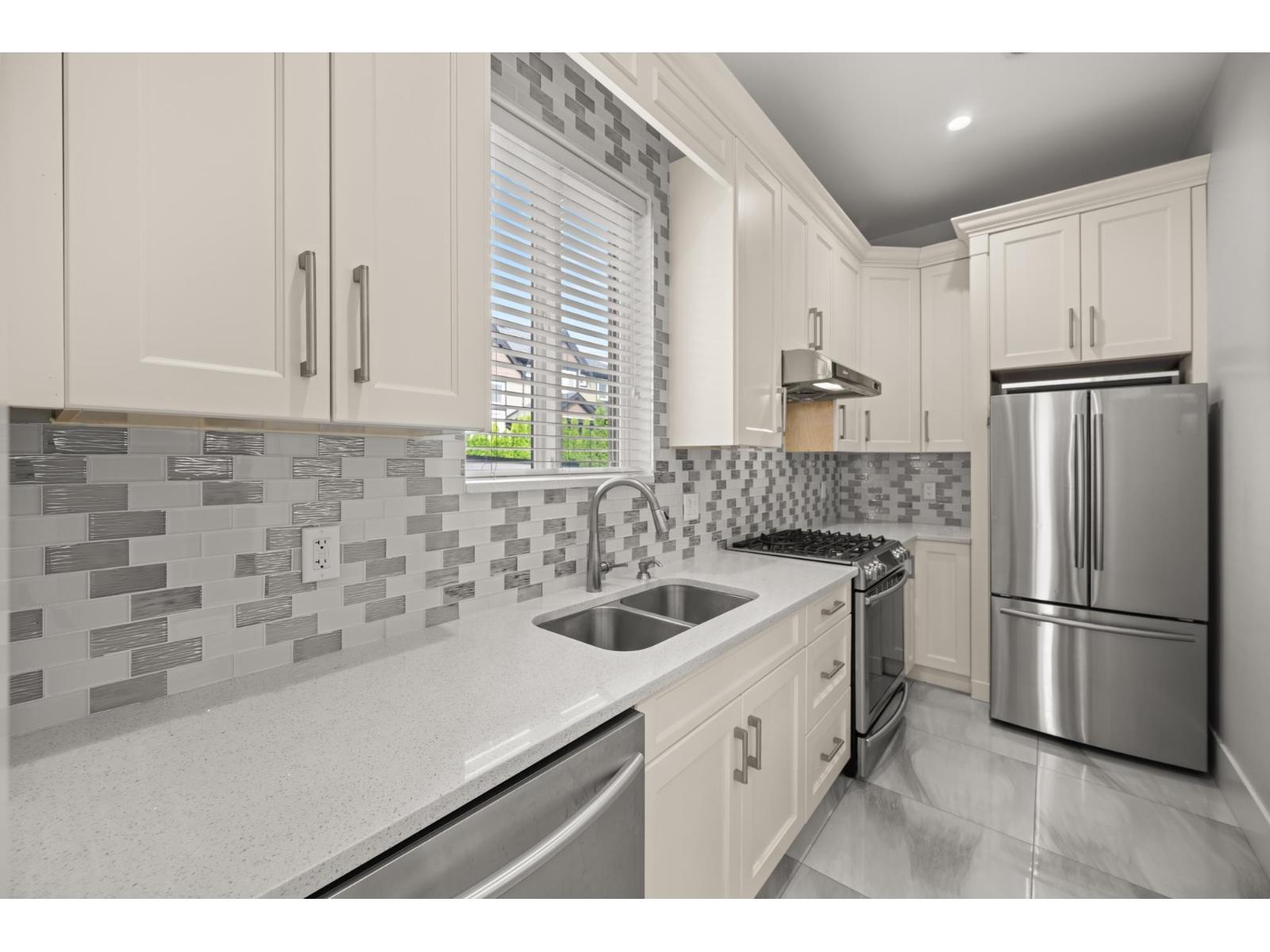 8379 Mctaggart Street, Mission, British Columbia  V2V 0G3 - Photo 17 - R3050671