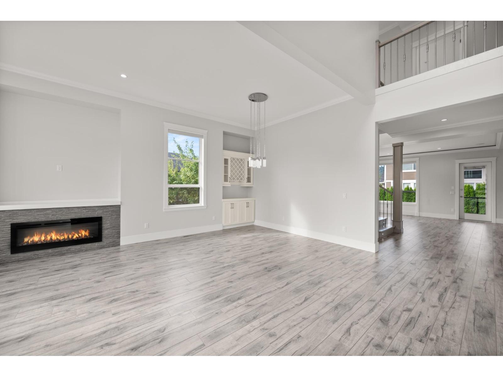 8379 Mctaggart Street, Mission, British Columbia  V2V 0G3 - Photo 4 - R3050671
