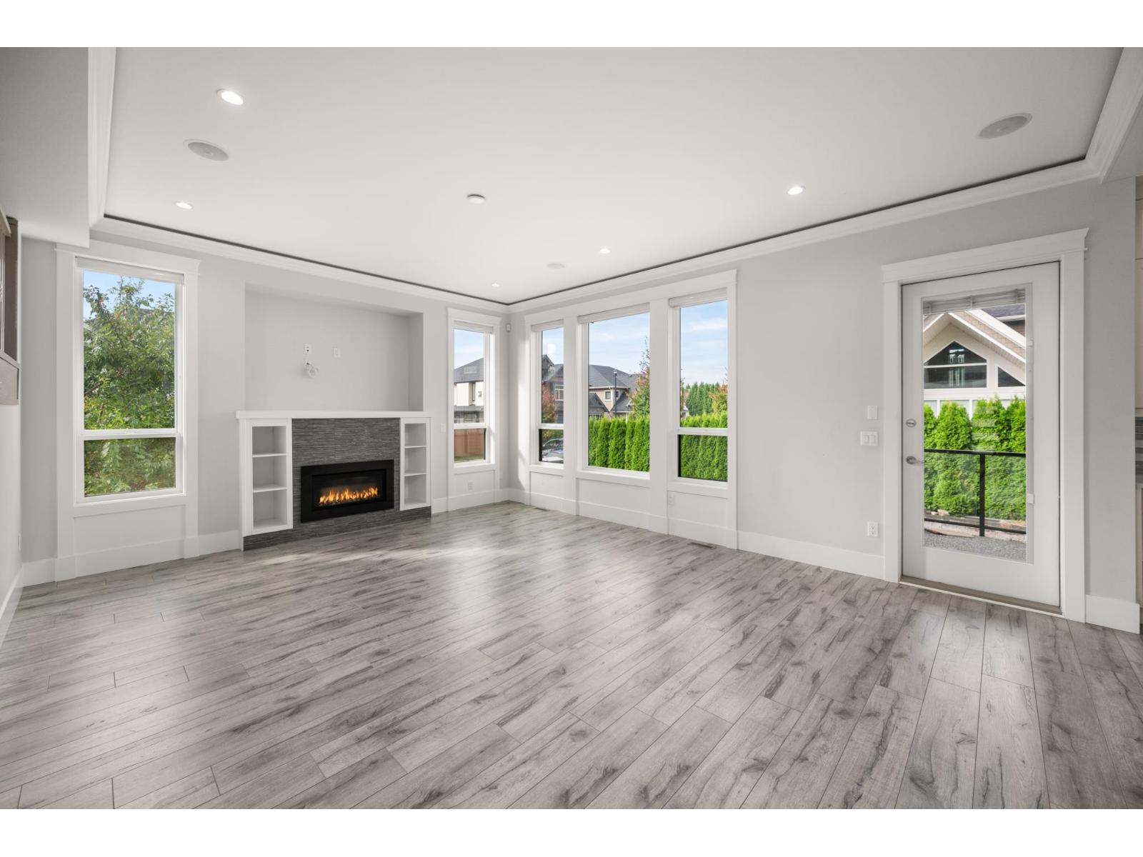 8379 Mctaggart Street, Mission, British Columbia  V2V 0G3 - Photo 7 - R3050671