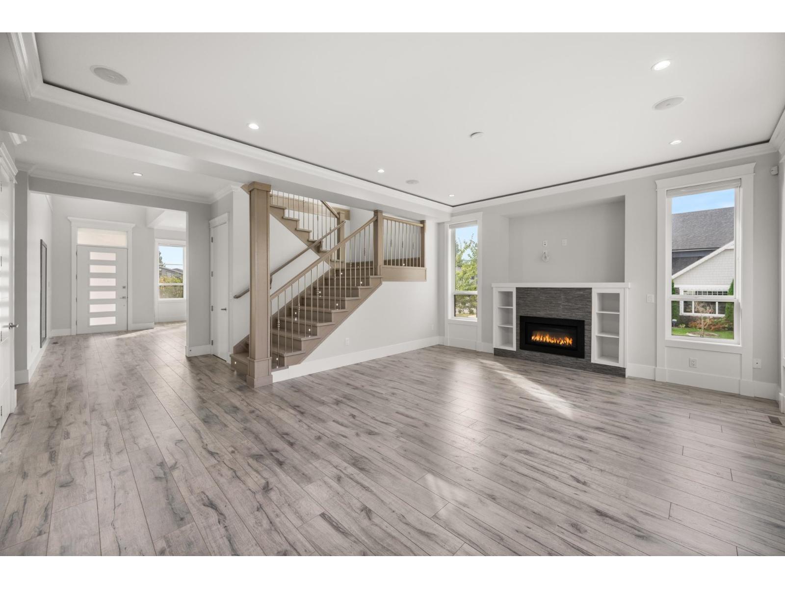 8379 Mctaggart Street, Mission, British Columbia  V2V 0G3 - Photo 8 - R3050671