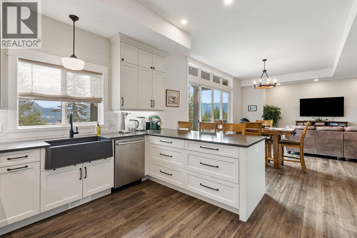 249 Twin Lakes Road, Enderby, British Columbia  V0E 1V3 - Photo 4 - 10363744