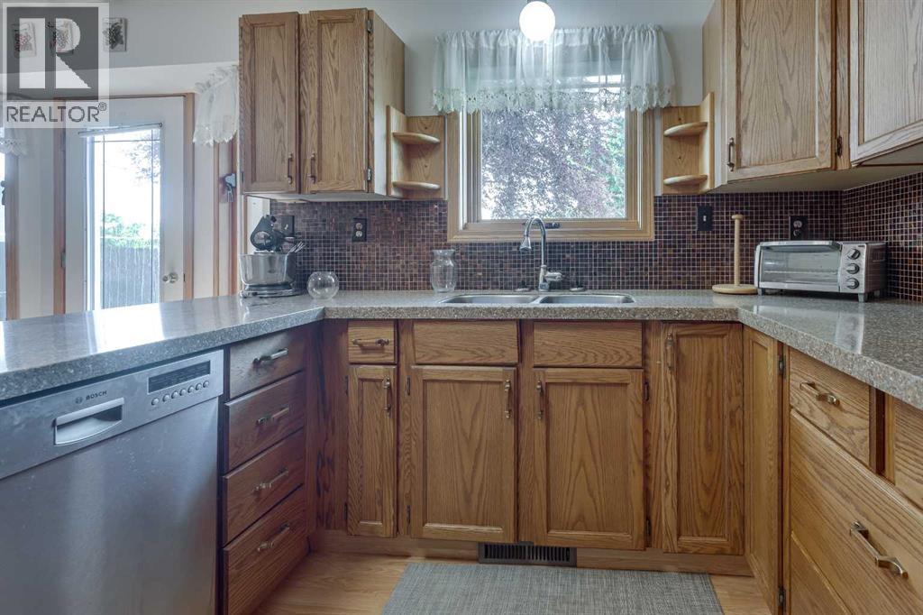 4617 53 Street, Rimbey, Alberta  T0C 2J0 - Photo 16 - A2236742