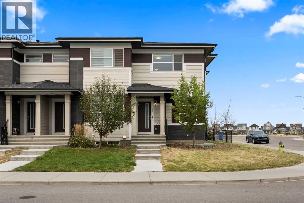 66 Skyview Parade Ne, Calgary, Alberta  T3N 0V4 - Photo 2 - A2254167