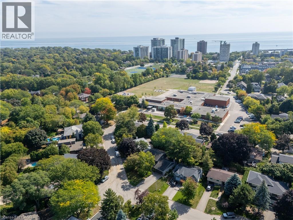 222 Vance Drive, Oakville, Ontario  L6L 3L1 - Photo 5 - 40770921