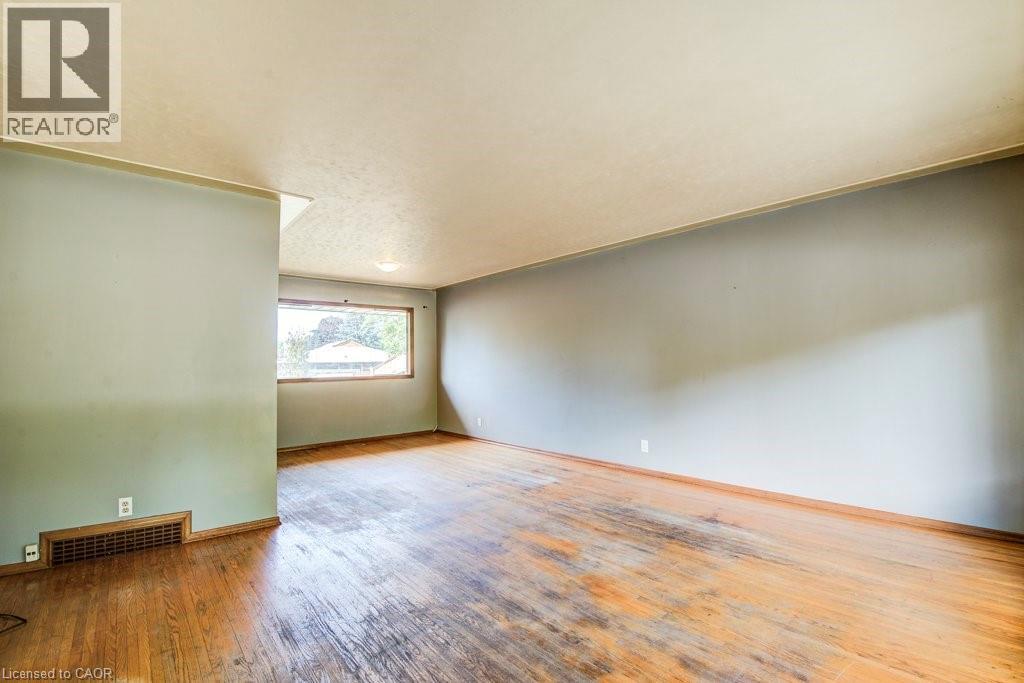33 Evergreen Crescent, Kitchener, Ontario  N2M 4J3 - Photo 9 - 40772361