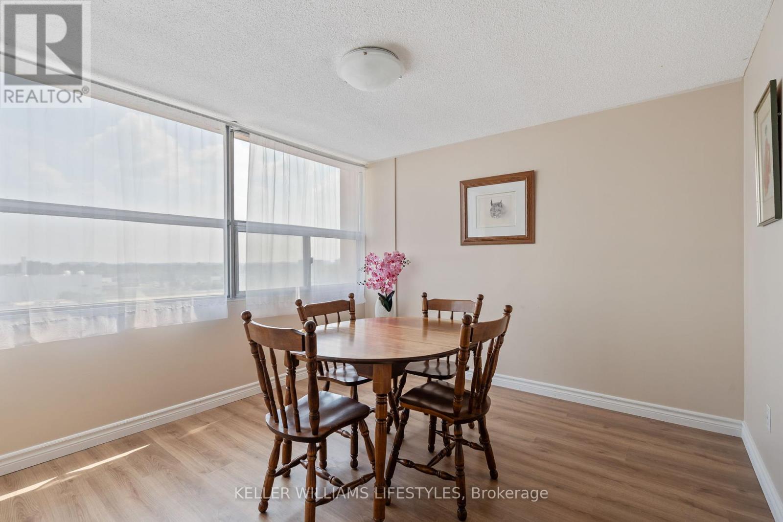 605 - 380 King Street, London East, Ontario  N6B 3L6 - Photo 11 - X12419610