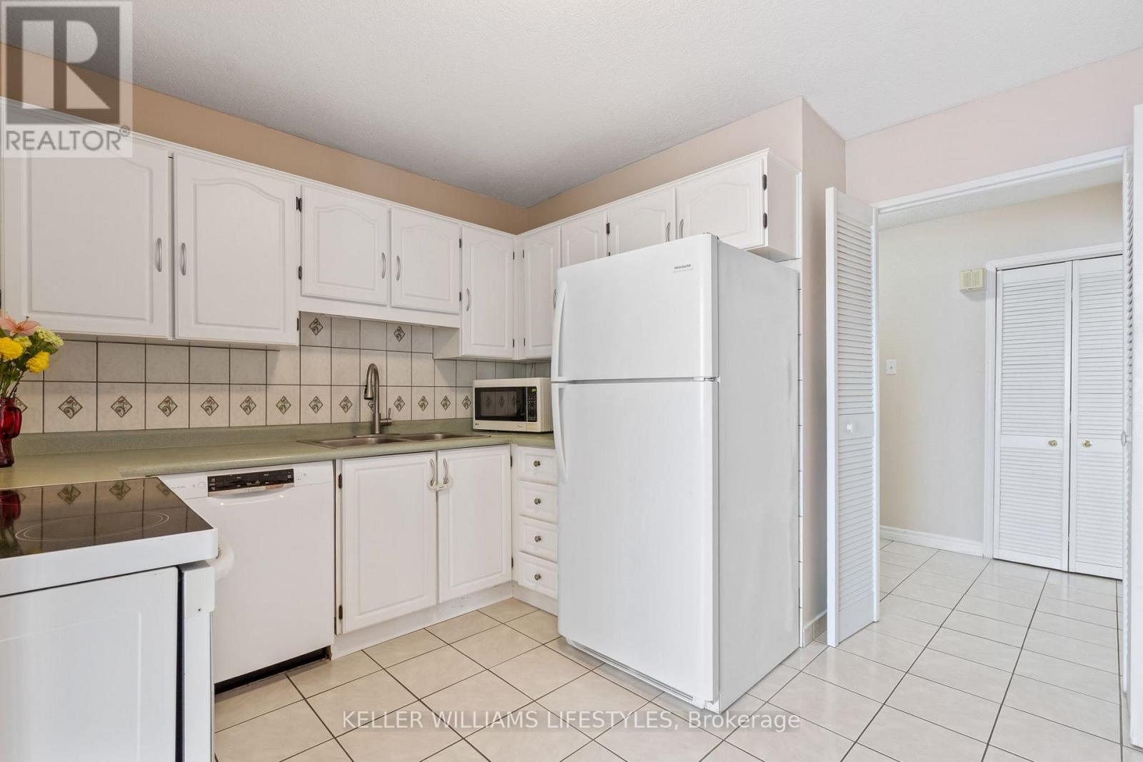 605 - 380 King Street, London East, Ontario  N6B 3L6 - Photo 13 - X12419610