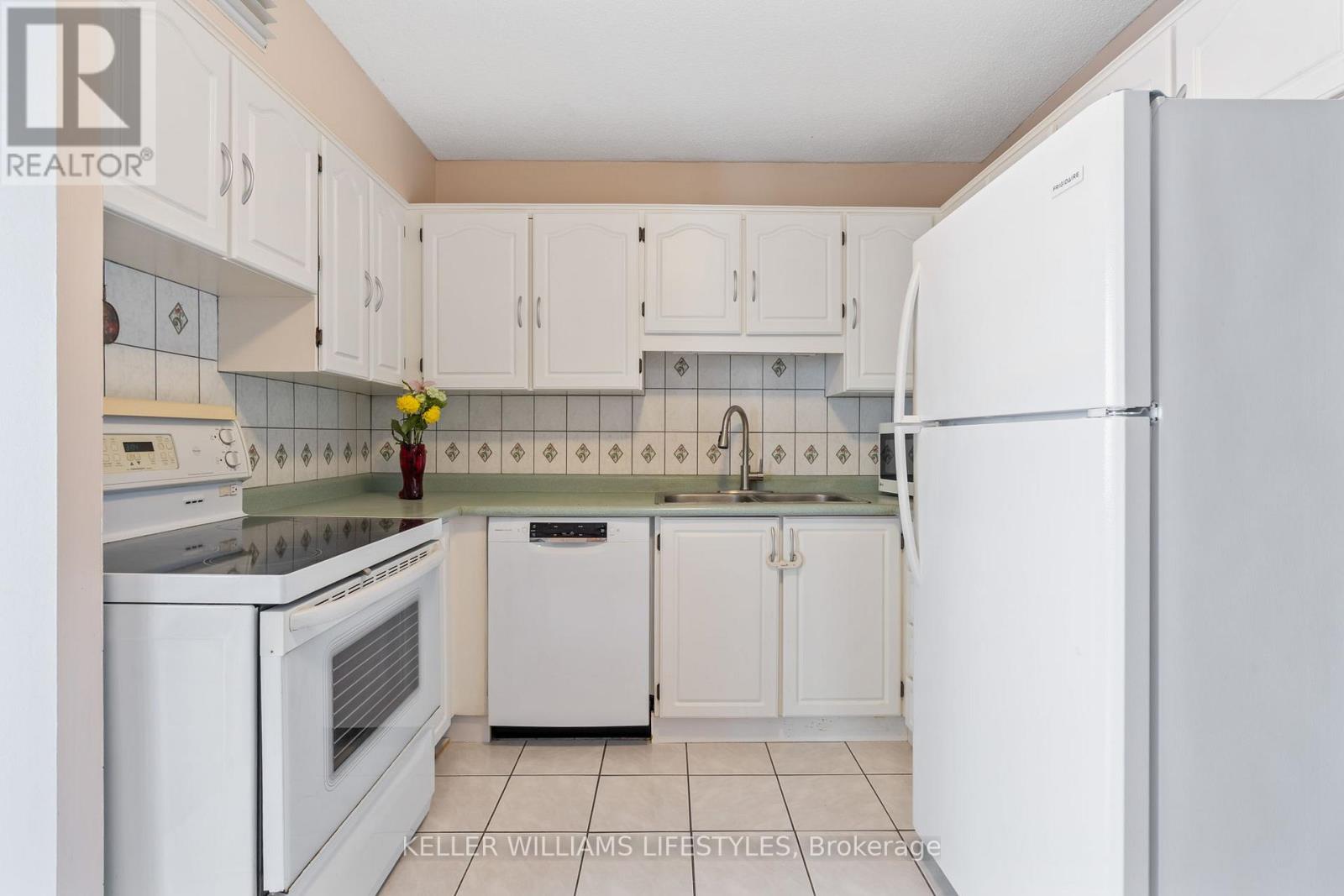 605 - 380 King Street, London East, Ontario  N6B 3L6 - Photo 14 - X12419610
