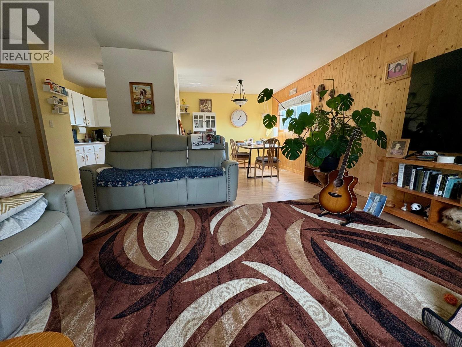 4636 Kivi Crescent Crescent, Barriere, British Columbia  V0e 1E0 - Photo 8 - 10363646