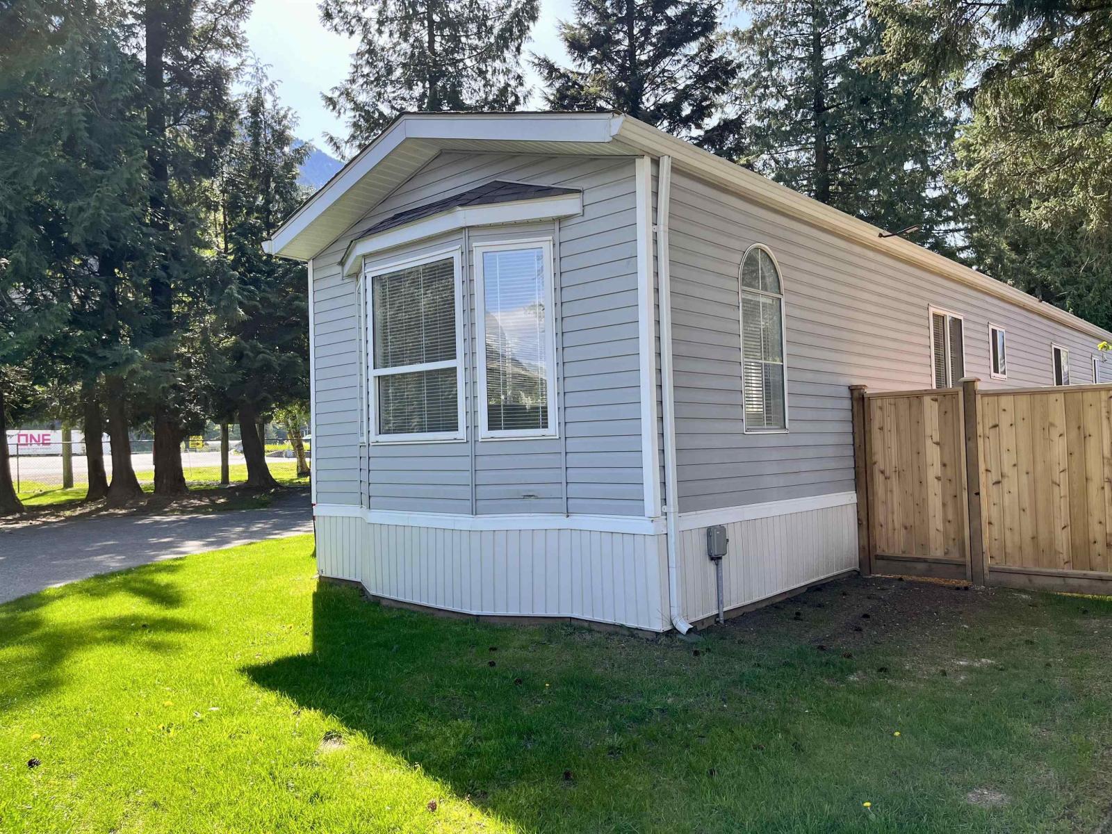 20 63071 FLOOD HOPE ROAD|Hope, Hope, British Columbia