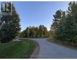 5871 LONGHEARTH WAY, Ottawa, Ontario