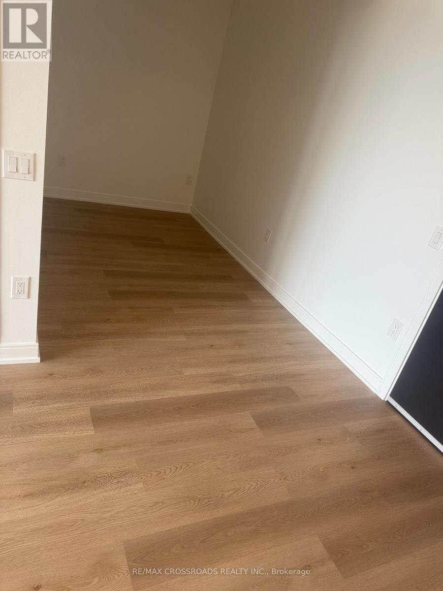 1610 - 3009 Novar Road, Mississauga, Ontario  L5B 0P9 - Photo 12 - W12419168