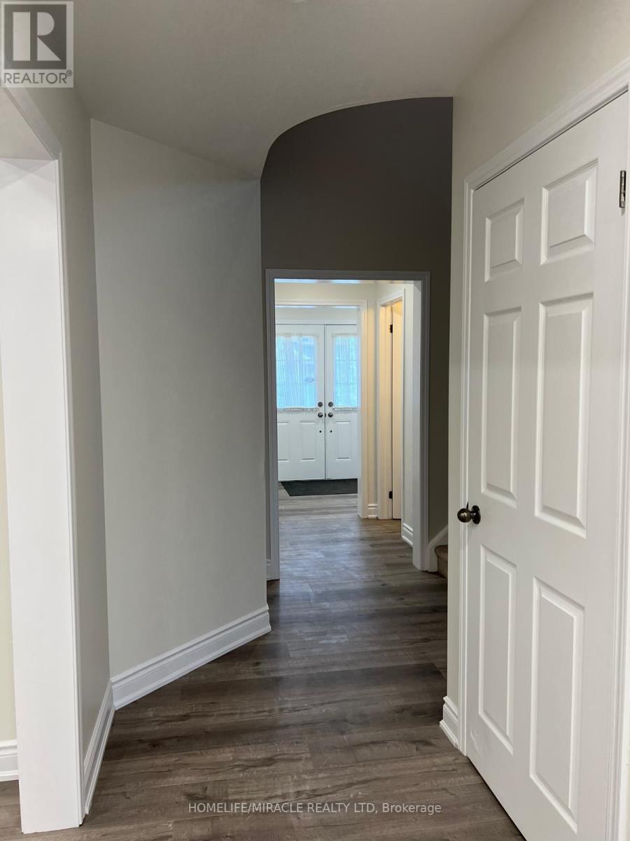 112 Gillespie Drive, Brantford, Ontario  N3T 0K2 - Photo 11 - X12404588
