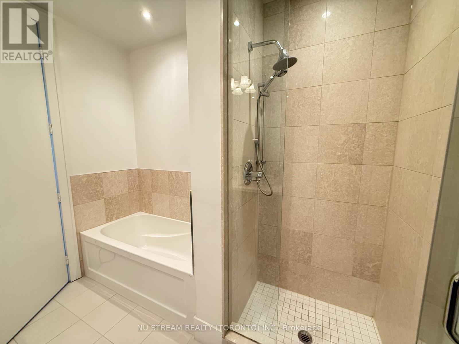 717 - 29 Queens Quay E, Toronto, Ontario M5E 0A4 - Photo 13 - C12294909