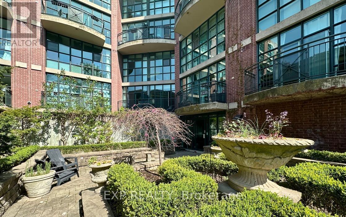 201 - 901 Queen Street W, Toronto, Ontario  M6J 1G5 - Photo 22 - C12416398