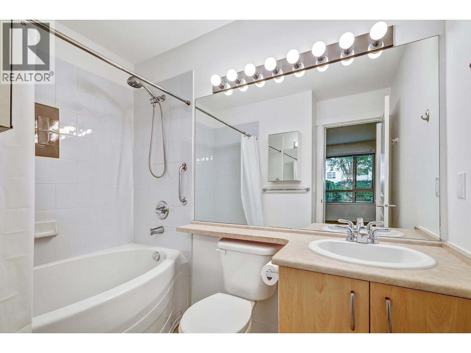127 801 Klahanie Drive, Port Moody, British Columbia  V3H 5K4 - Photo 18 - R3050591