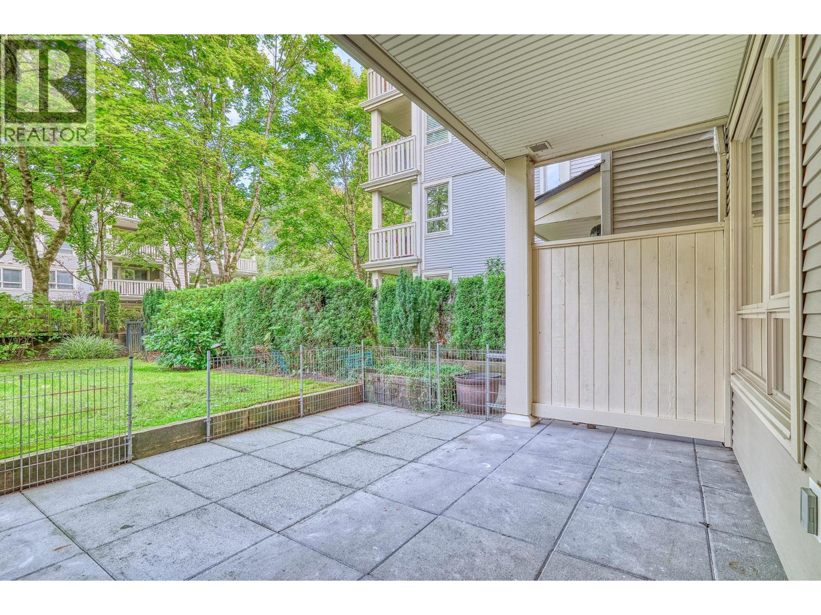 127 801 Klahanie Drive, Port Moody, British Columbia  V3H 5K4 - Photo 3 - R3050591