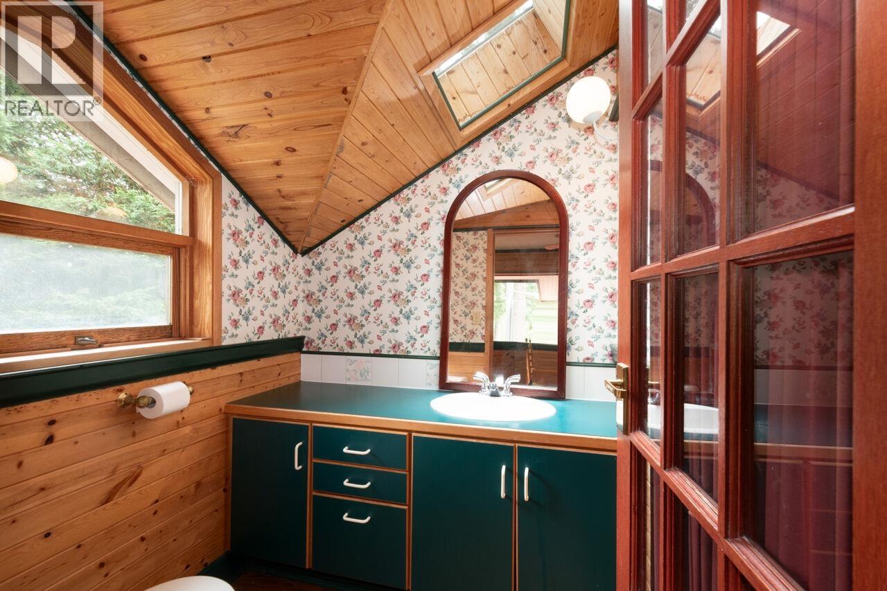 1261 Eagle's Nest Road, Bowen Island, British Columbia  V0N 1G1 - Photo 19 - R3050588